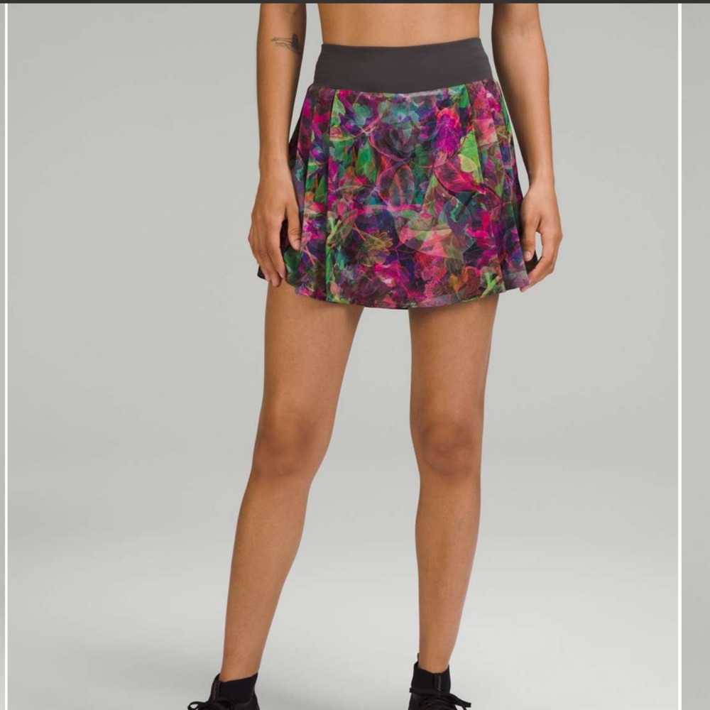 Lululemon side pleat high rise tennis skirt size 10